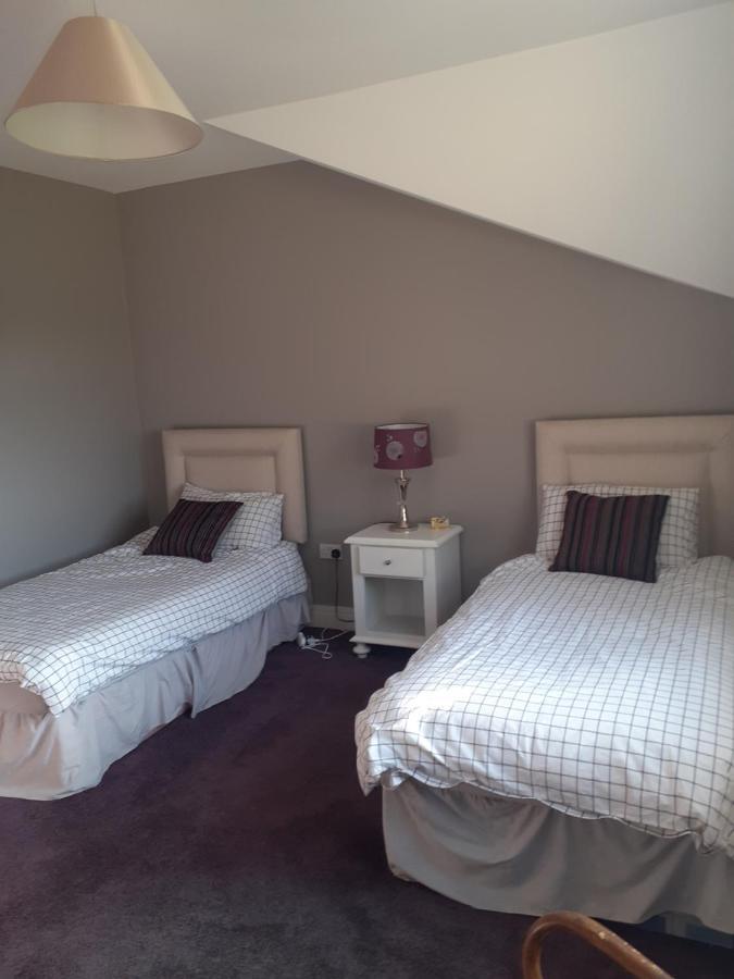 Single Or Twin Room In Lovely Country Residence Nobber Exterior photo
